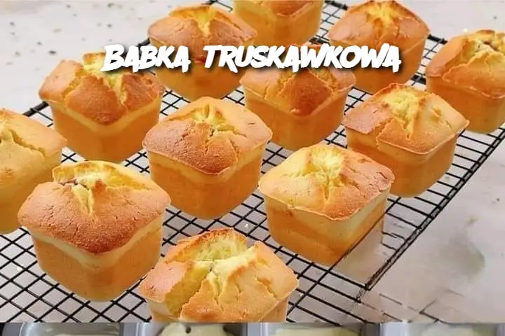 Babka truskawkowa